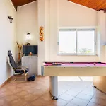 3 Bedroom Amazing In Štanjel