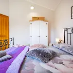 Dom wakacyjny 3 Bedroom Amazing In