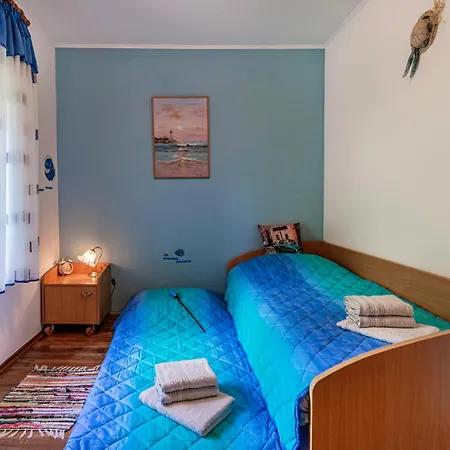 Amazing In With Kitchen *