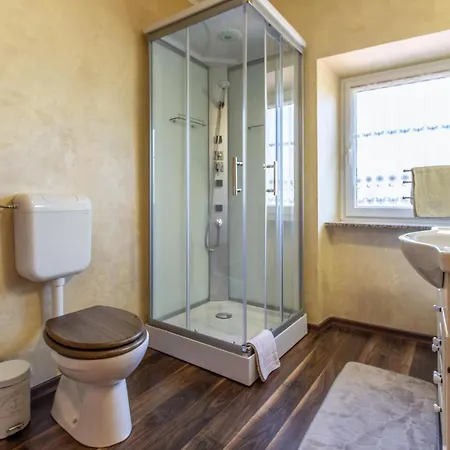 Amazing In With Kitchen Vikendica *