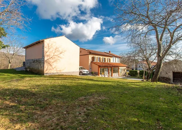 Amazing In With Kitchen