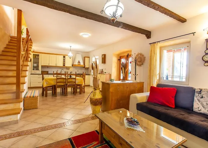 Amazing In With Kitchen * Štanjel