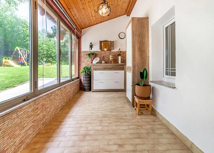 Amazing In With Kitchen Štanjel