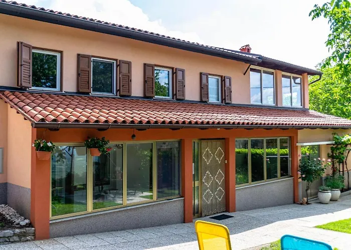 Amazing In With Kitchen Štanjel