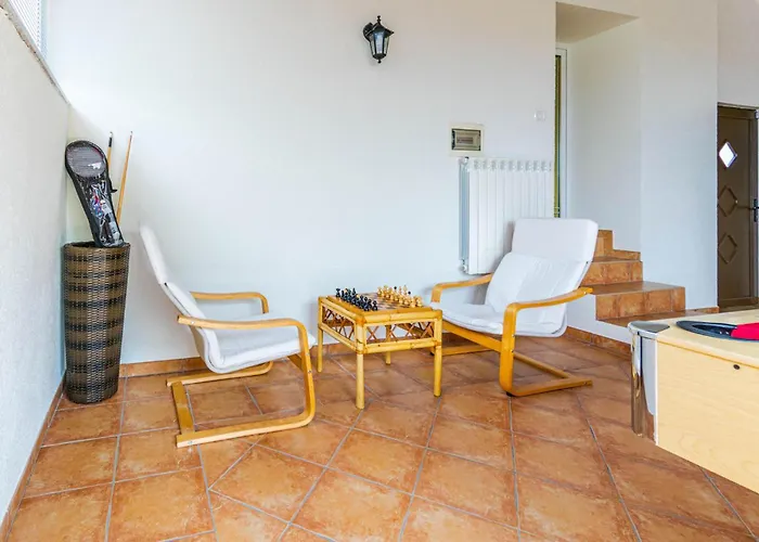 Amazing In With Kitchen بيت للعطل *