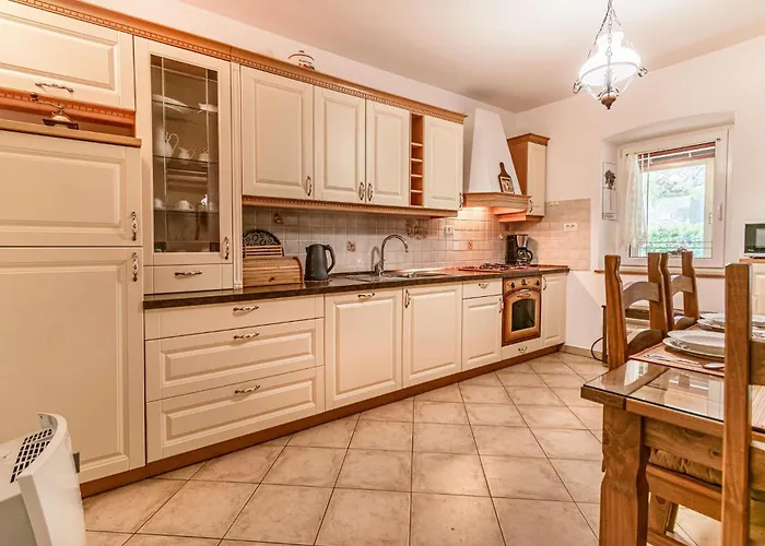 Amazing In With Kitchen