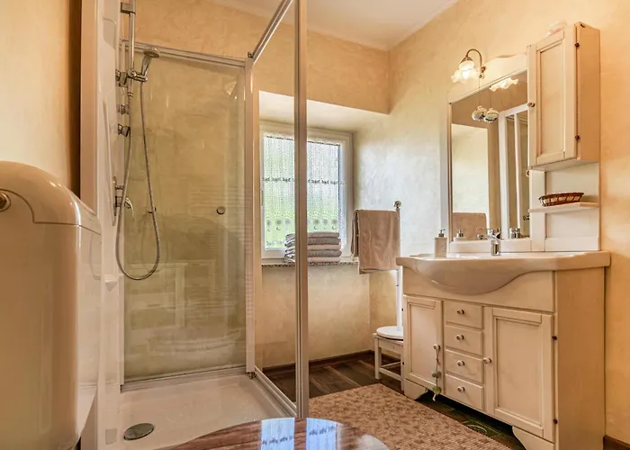 Amazing In With Kitchen بيت للعطل Štanjel