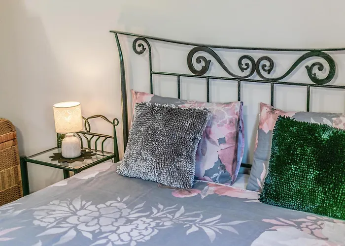 Amazing In With Kitchen